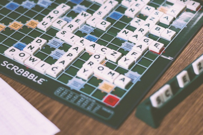 Ideas para trabajar con vocabulario en clase de español. Juegos en clase de español español para niños. #spanishteacher #profedeele
